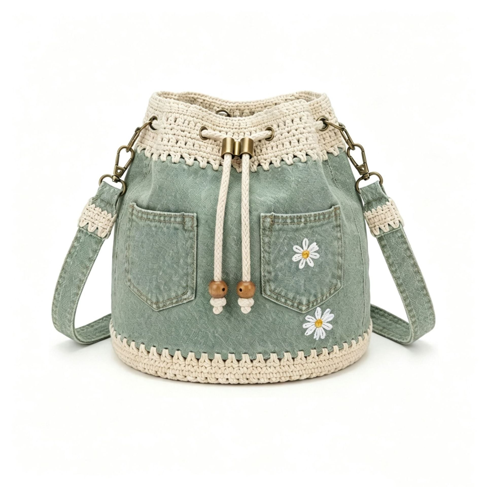 Un bolso de mezclilla tejida estilo bohemio que complementa todos tus looks ✨
